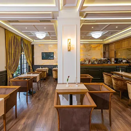 埃勒酒店 酒店 地拉那