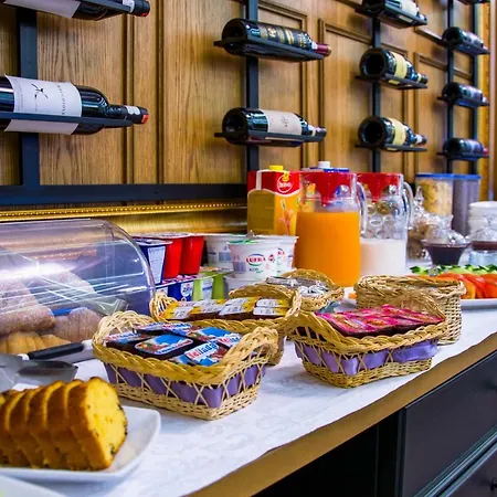 埃勒酒店 酒店 地拉那